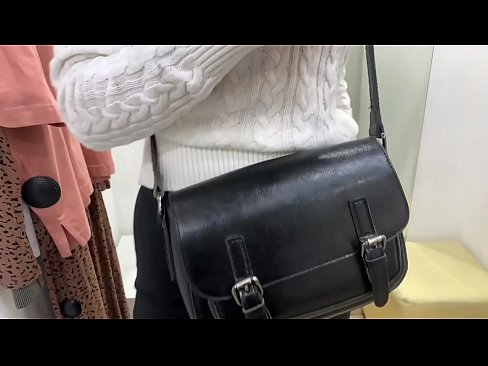 ❤️ Ëffentlech Masturbatioun vu jonke Bitch FeralBerry mat engem Dildo am Fittingsraum Porno vk bei eis lb.teatroporno.ru ☑