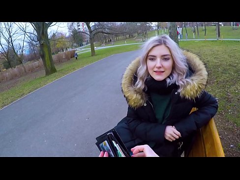 ❤️ Drénkt e Frieme säi waarme Spuer fir Suen - Blowjob am Park vum Eva Elfie Porno vk bei eis lb.teatroporno.ru ☑